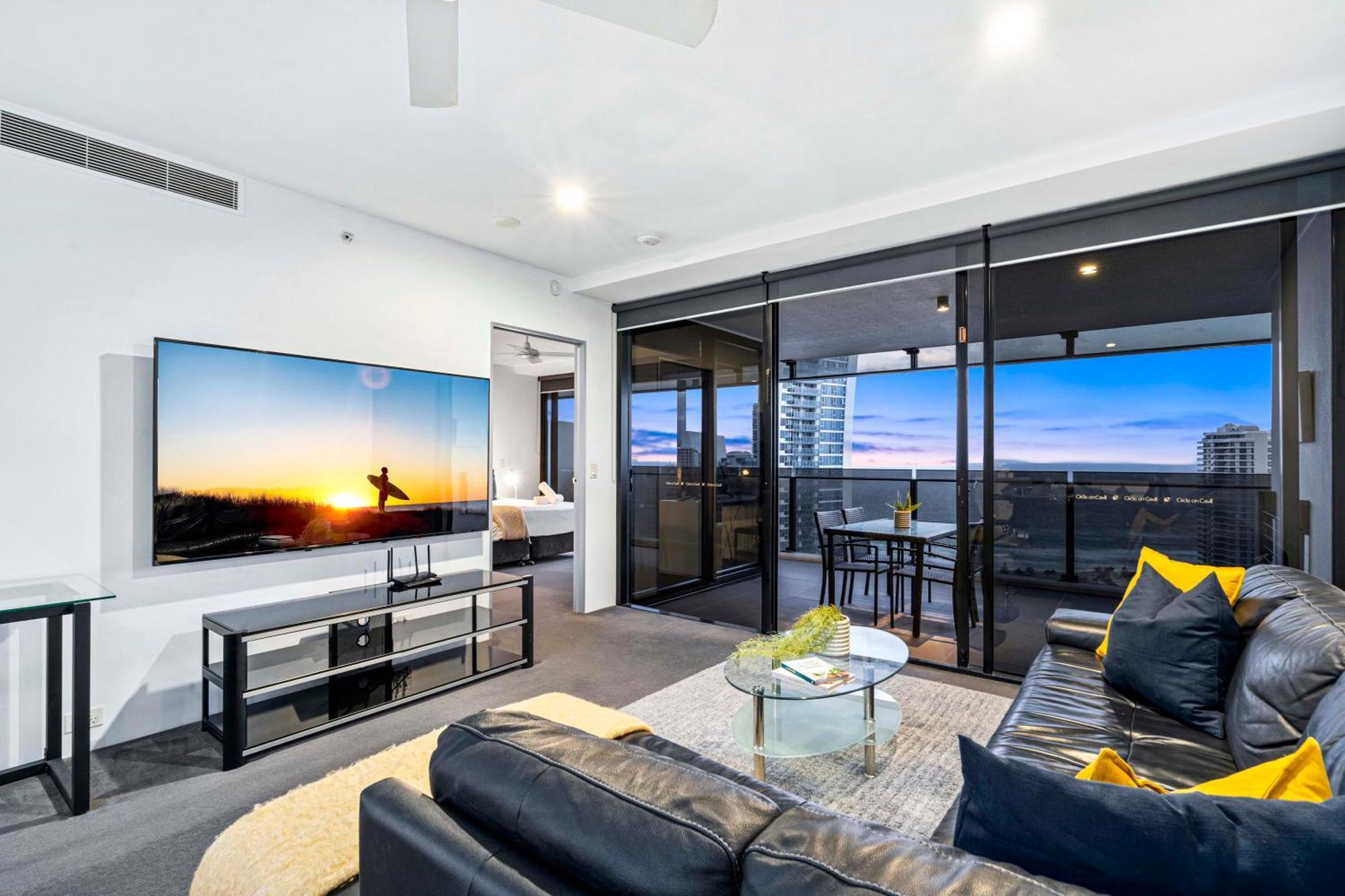 Ocean View Apartments With Balcony - Circle On Cavill - Central Location! - Self Contained & Privately Managed Gold Coast Kültér fotó